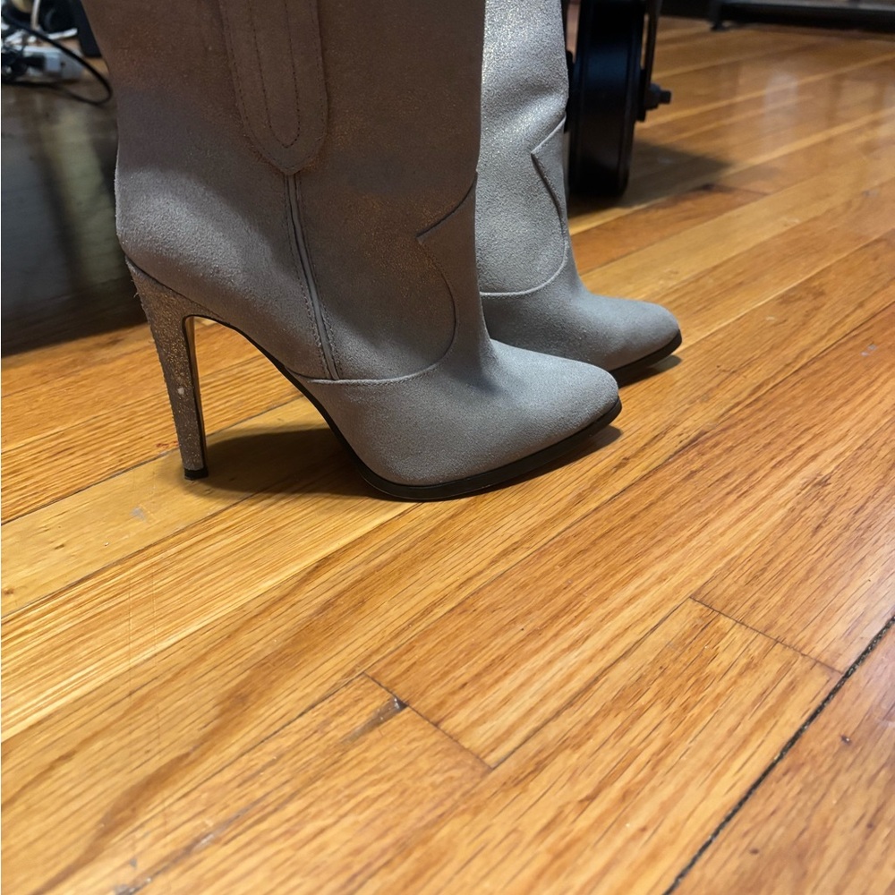 Aldo Light Gray Suede Stiletto Ankle Boots